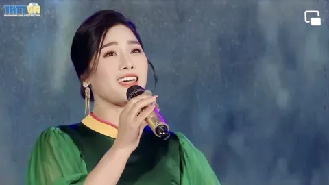 NSƯT Hương Giang ra mắt MV Nghệ thuật “Lời Bác dặn trước lúc đi xa”