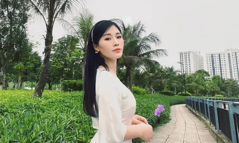 NSƯT Hương Giang thể hiện tinh tế, xúc động ca khúc Khát Vọng