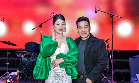 Bài thơ SEN của tác giả Xuân Nguyên và Hương Giang