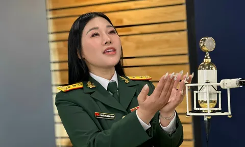 NSƯT Hương Giang: Nữ ca sĩ quân nhân tâm huyết với ca khúc “Lời Bác dặn trước lúc đi xa”
